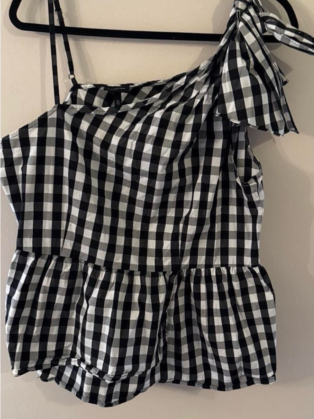 Who What Wear Black and White Gingham One-Shoulder Peplum Camisole